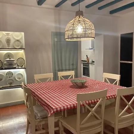 Casa Clara Pueblo, Mar Y Montana Holiday home *